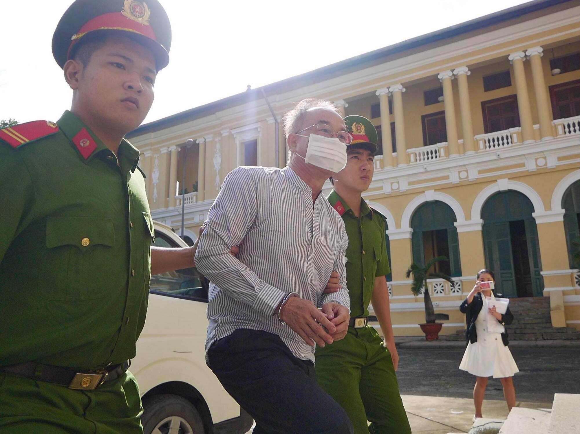 Ông Nguyễn Thành Tài lĩnh 8 năm tù sau vụ giao đất vàng nghìn tỷ - Ảnh 2. Ông Nguyễn Thành Tài lĩnh 8 năm tù sau vụ giao đất vàng nghìn tỷ - Ảnh 2.
