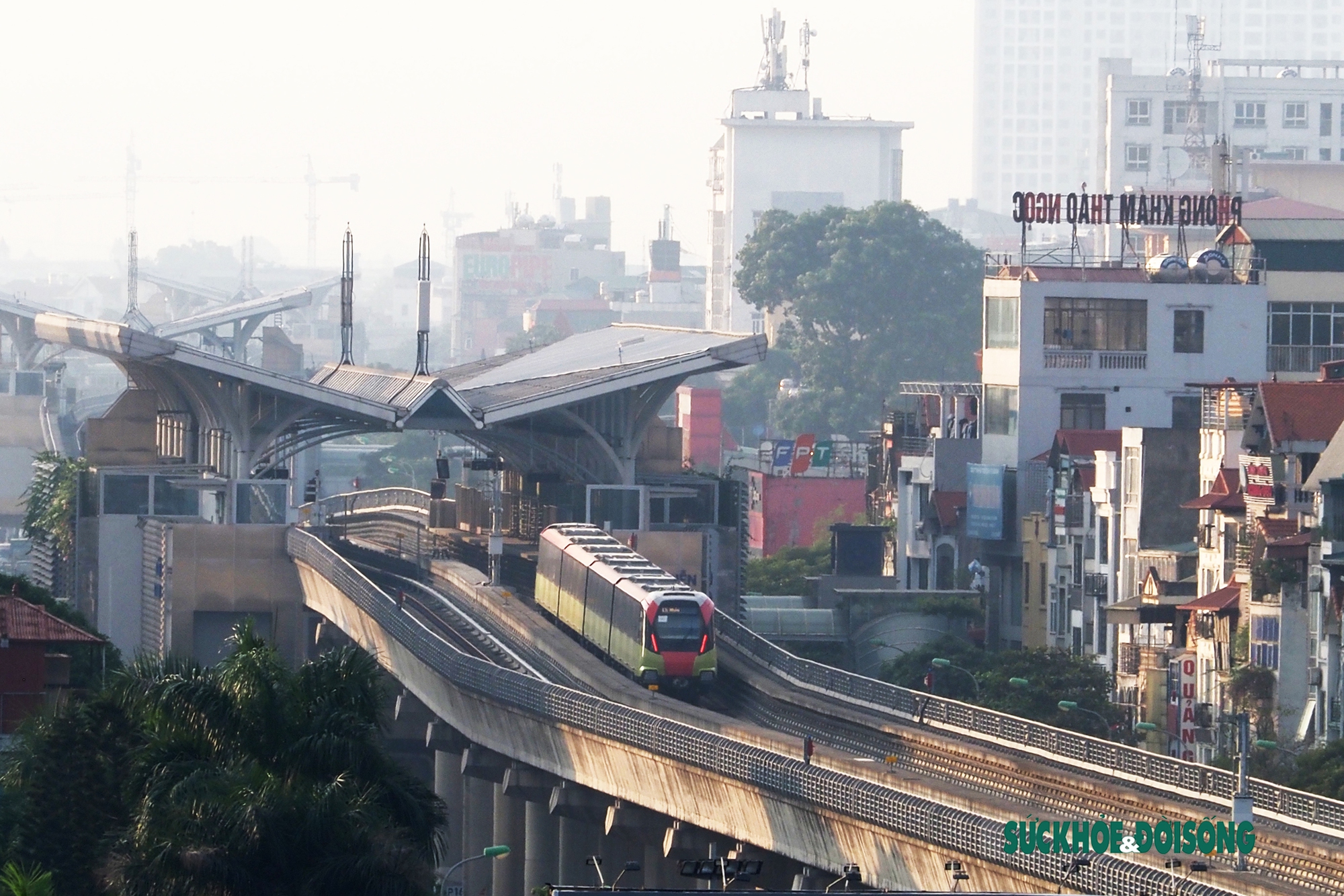 8 đoàn tàu lao vun vút trên tuyến metro Nhổn - ga Hà Nội - Ảnh 5.