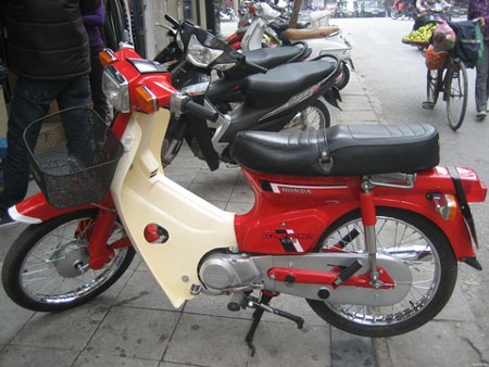 Xe máy Honda DD đời 1998 có giá lên đến 700 triệu đồng  Xe 360