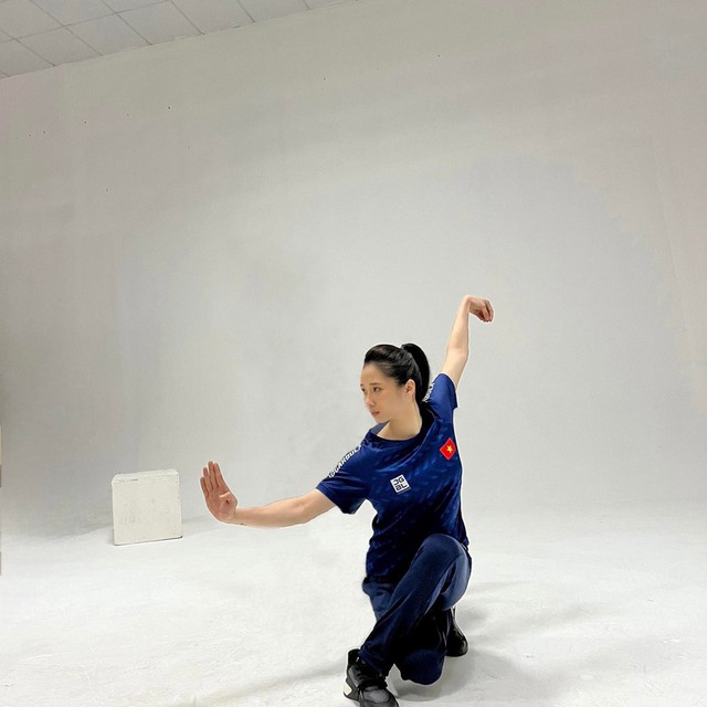 Nhan sắc xinh đẹp của &quot;nữ hoàng&quot;  Wushu người vừa giành được tấm HCV SEA Games 31 - Ảnh 2.